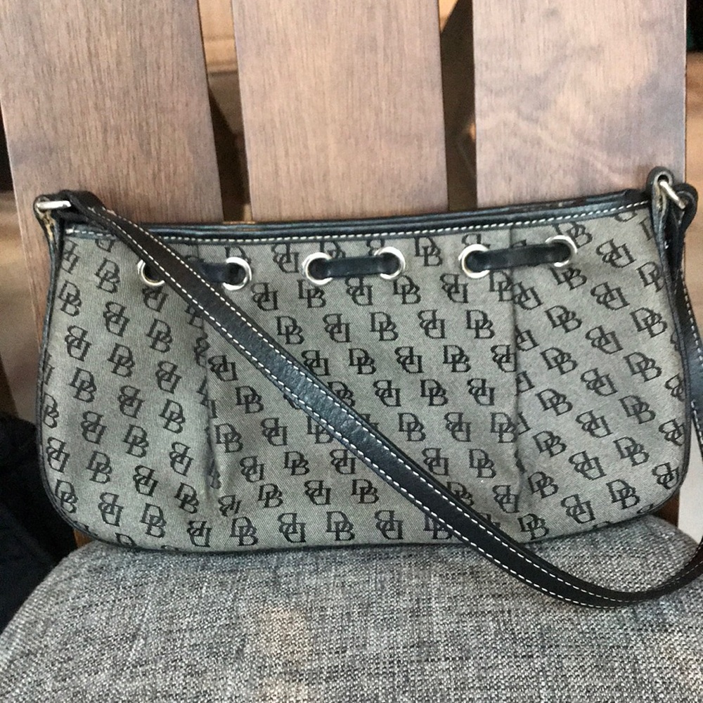 x sold x Dooney & Bourke mini purse - Picture 2 of 5